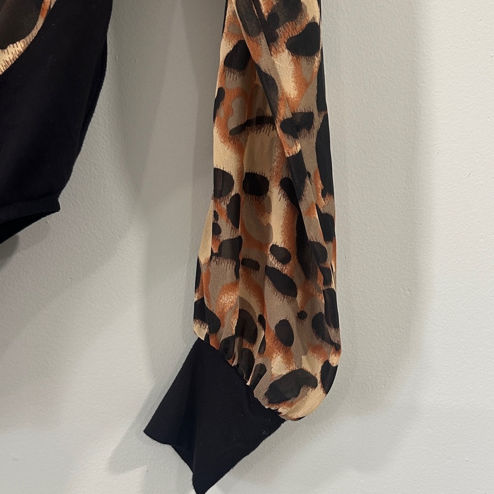 bebe Leopard Print Cowl-Front Long Sleeve Bodysuit - Brown/Black size XXS - Picture 7 of 12